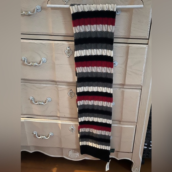 NEW Ralph Lauren Cable Knit Wool Scarf w/tags, Black, White & Red - Picture 2 of 5